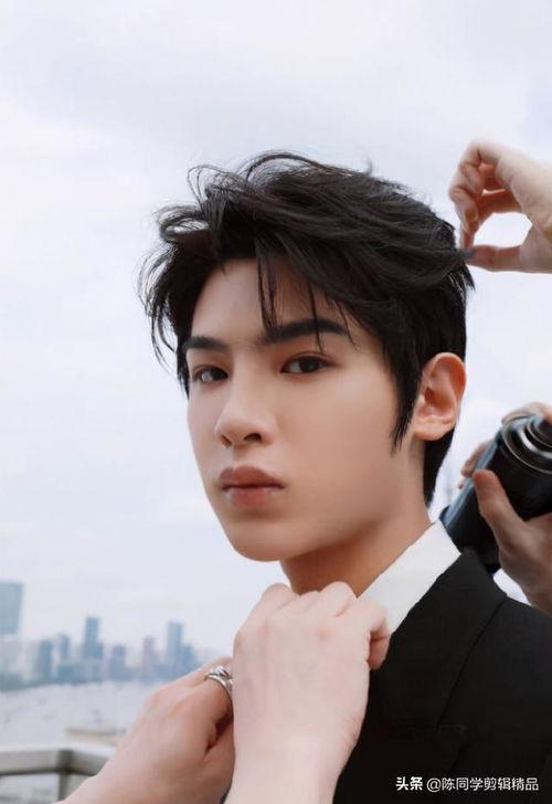 黄明昊娱乐圈爆料,揭秘明星幕后真相  第2张